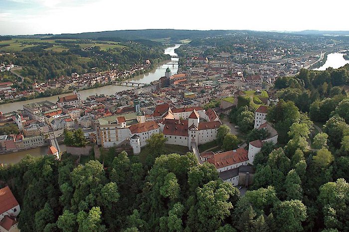 Blick auf die Dreiflüssestadt Passau von oben